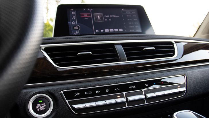 Интерьер Dongfeng 580 Интерьер Dongfeng 580