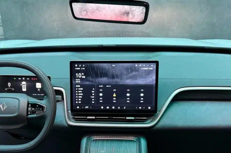 Dongfeng Eπ008 Smart Triving Edition введено, цена 25 500-28 300 долларов США