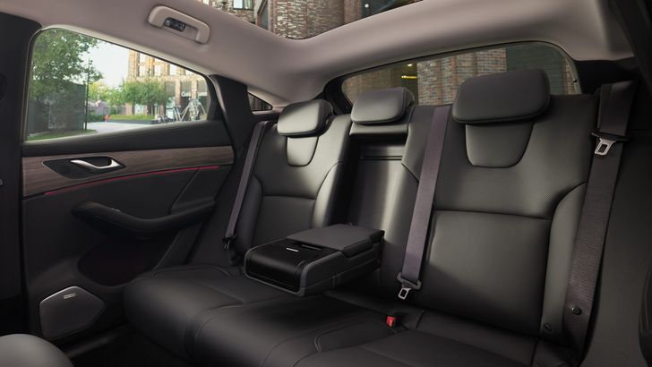 Evolute I-Jet Interior Evolute I-Jet Interior