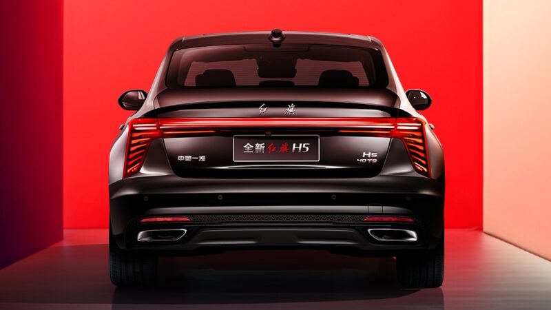 Бронирование для Hongqi H5 Phev открылось в Китае до запуска в апреле