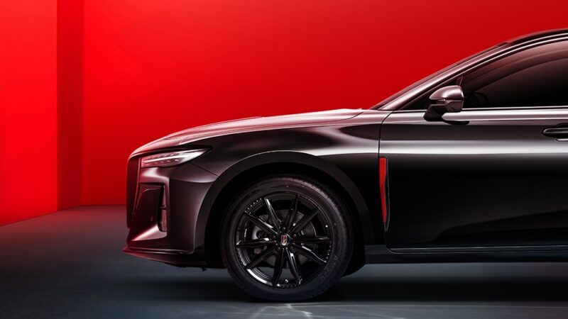 Бронирование для Hongqi H5 Phev открылось в Китае до запуска в апреле