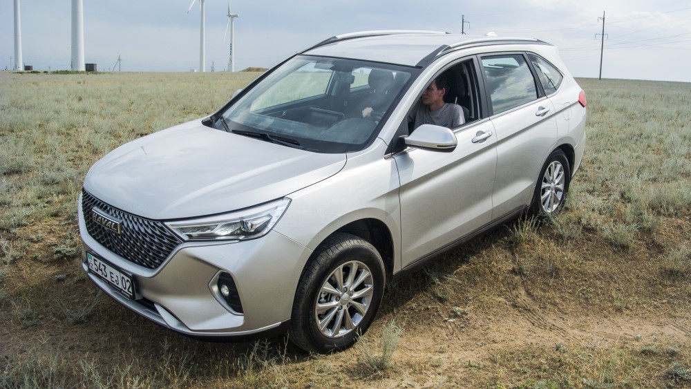 Haval M6 в Казахстане на стороне передней части