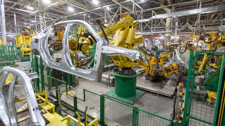 Один из сценариев возврата Renault назначается в Россию Один из сценариев возврата Renault назначается в Россию