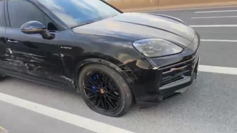 Xiaomi Su7 Ultra попала в первую аварию на улице в Китае