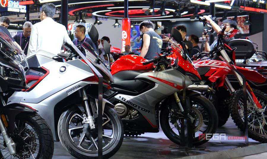 Новые китайские спортивные гоночные модели | Основные моменты 137 -й ярмарки Кантон (весна 2025 года) Новые китайские спортивные гоночные модели | Основные моменты 137 -й кантонской ярмарки (2025 г. весна) Новые китайские спортивные гоночные модели. Основные модели 137 -й кантонской ярмарки 2025 Весенний китайский мотоцикл новостей Mega Chinamotor 18