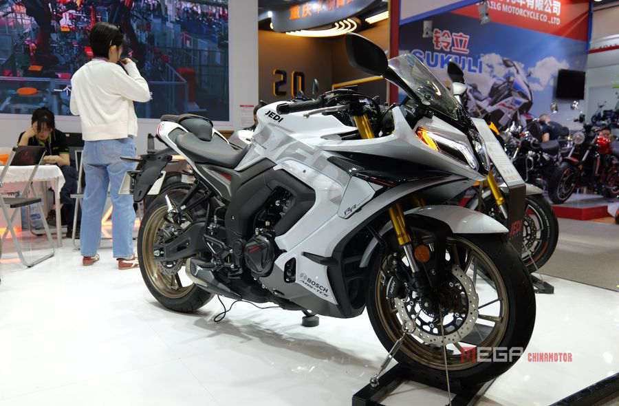 Новые китайские спортивные гоночные модели | Основные моменты 137 -й ярмарки Кантон (весна 2025 года) Новые китайские спортивные гоночные модели | Основные моменты 137 -й кантонской ярмарки (2025 г. весна) Новые китайские спортивные гоночные модели. Основные модели 137 -й кантонской ярмарки 2025 Весенний китайский мотоцикл новостей Mega Chinamotor 12