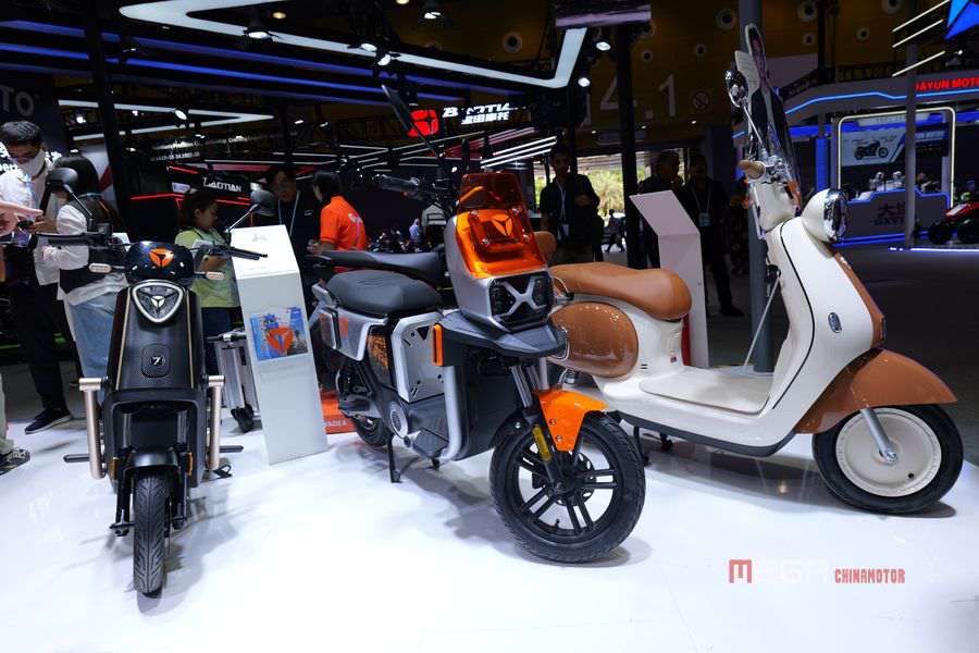 Китайские электрические двухколесные бренды на 137-й кантонской ярмарке Китайские электрические двухколесные ведущие бренды на 137-й Canton Fair New Cilina Erance Models Models с 137-й кантонской ярмаркой 2025 Spring Chinese E Motorcycle News Mega Chinamotor 07 1