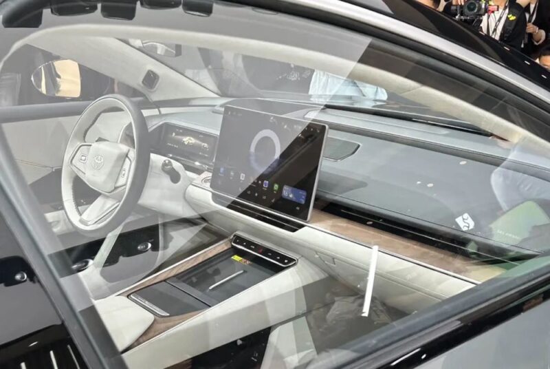 Toyota BZ7 - первый совместный предприятие с Huawei Harmonyos в Китае, говорит компания