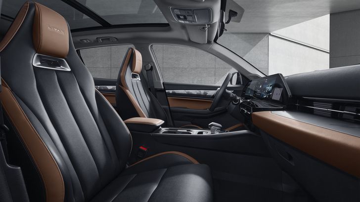 Интерьер Livan X6 Pro Интерьер Livan X6 Pro