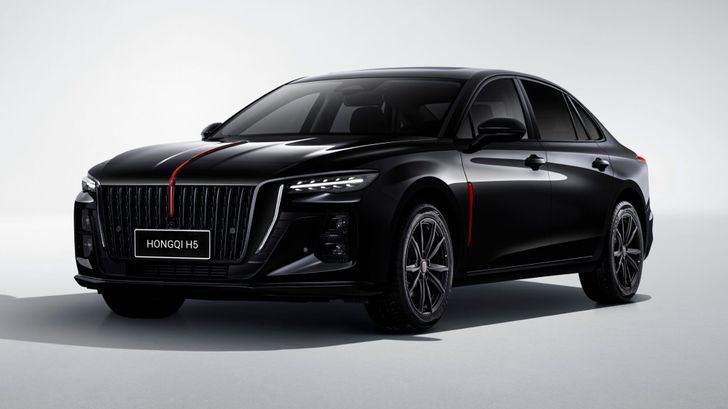 Седан Hongqi H5 получил один в России  Седан Hongqi H5 получил один в России