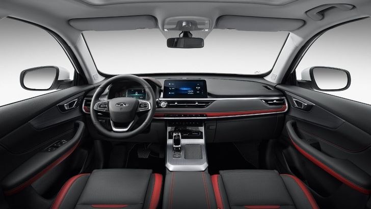 Интерьер Char Tiggo 4 Pro