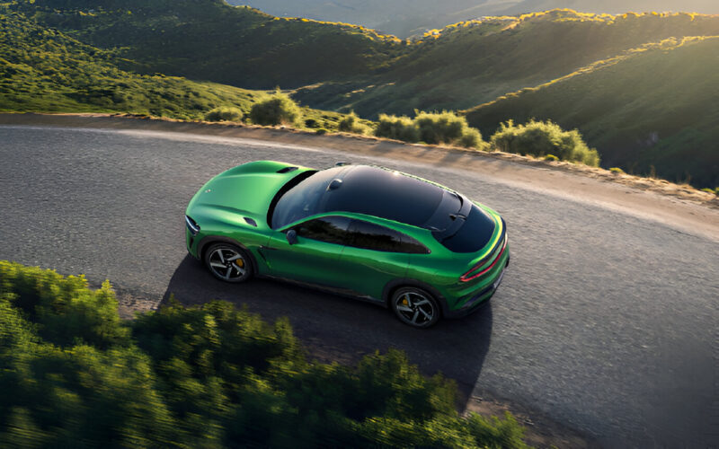 В Китае глава Xiaomi намекнул на цену YU7, которая окажется ниже Model Y