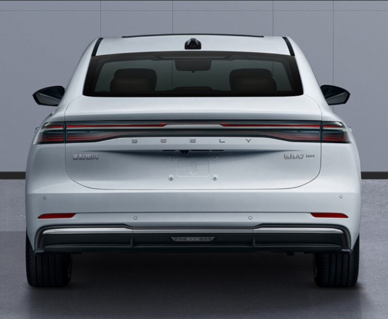 В Китае рассекречен Geely Galaxy A7 PHEV с запасом хода свыше 2100 км