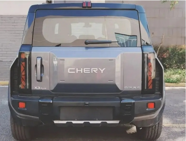 В Китае Chery расширит свою линейку электрических SUV моделями X3 и X3 Plus, являющимися переименованными iCar 03T.