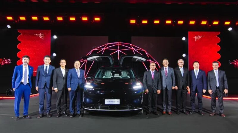 В Китае представили пять новых электромобилей: Aion V, Aion Y, Hyptec HT, Trumpchi GS4 и Aion ES