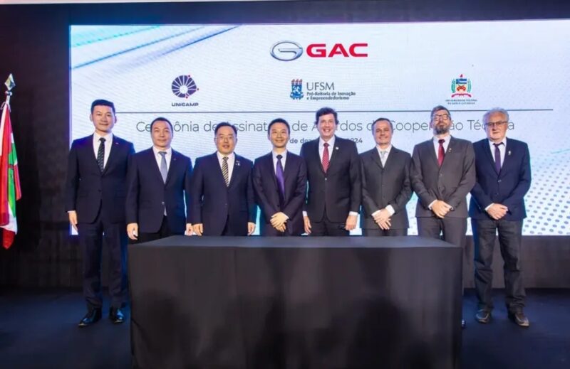 В Китае представили пять новых электромобилей: Aion V, Aion Y, Hyptec HT, Trumpchi GS4 и Aion ES