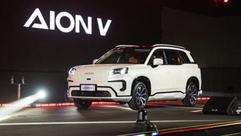 В Китае представили пять новых электромобилей: Aion V, Aion Y, Hyptec HT, Trumpchi GS4 и Aion ES