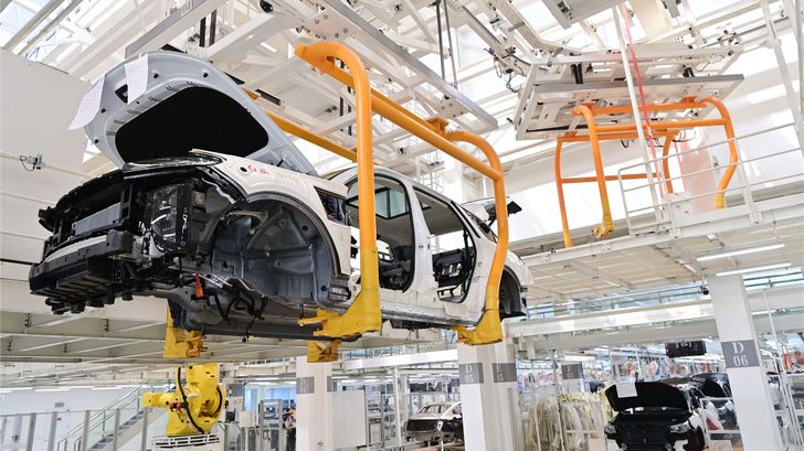 Производство автомобилей в Hongqi Производство автомобилей в Hongqi