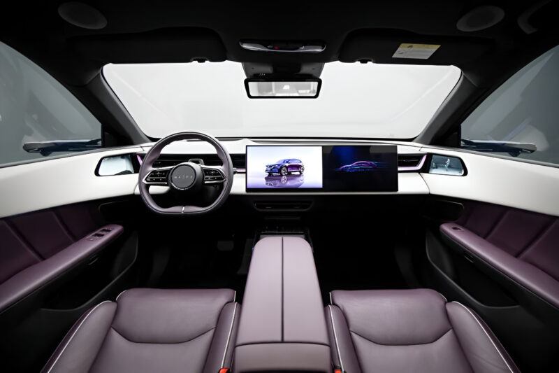 В Китае кроссовер Mazda EZ-60 набрал 18 тысяч предзаказов