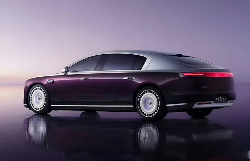 В Китае представили люксовый аналог Maybach