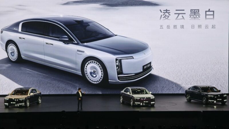В Китае представлен Maextro S800 как конкурент Maybach, стоимостью от 97 500 долларов США