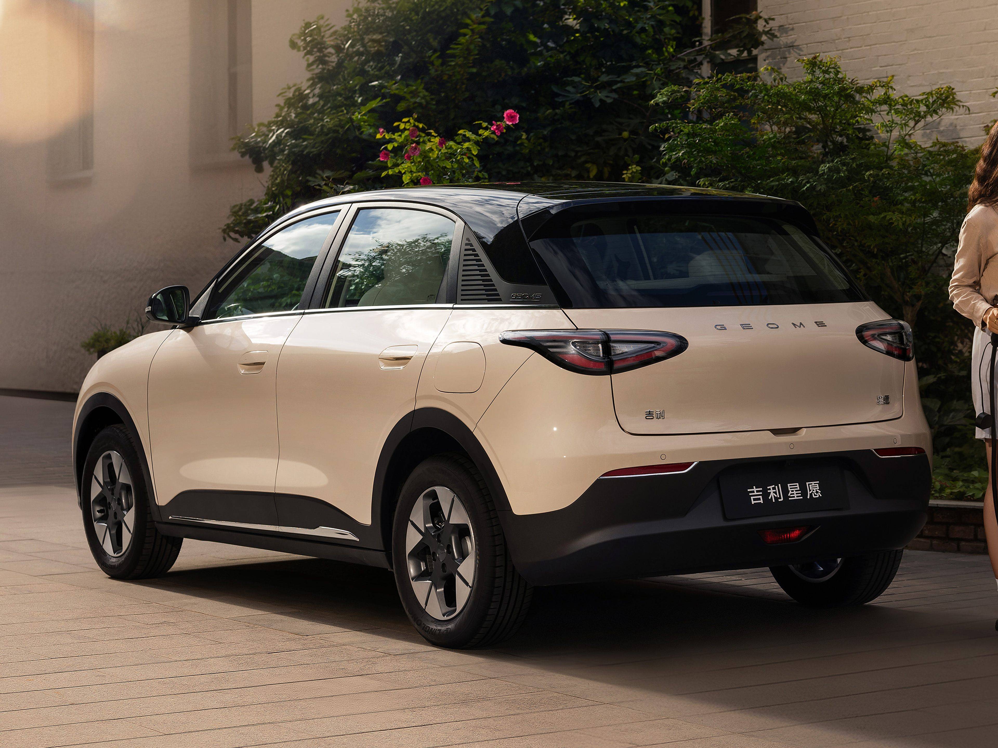 Нажмите, чтобы просмотреть источник изображения В Китае Geely Geometry Xingyuan, конкурент BYD Seagull, достиг отметки в 200 000 единиц