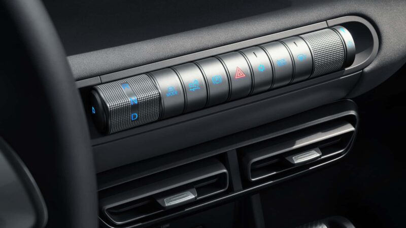 В Китае представлен самый продаваемый электромобиль BYD в Европе под названием Dolphin Surf, цена которого начинается с 19 990 евро.