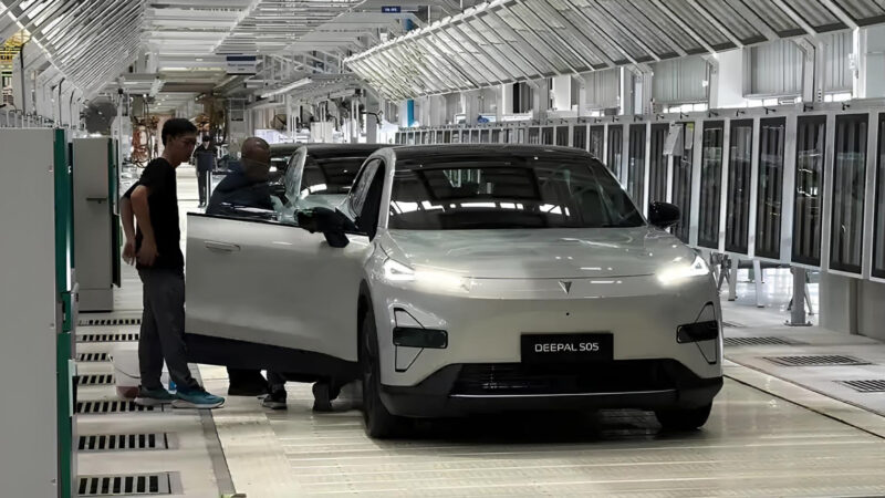 В Китае запустили производство на заводе Changan в Таиланде