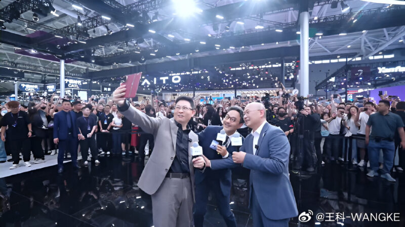 В Китае на автосалоне Greater Bay Auto Show 2025, представлены Xiaomi YU7, Maextro S800 и Yangwang U8L