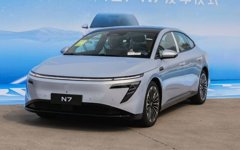 В Китае Nissan N7 стал самым быстрым электромобилем совместного предприятия, достигшим 10 000 заказов
