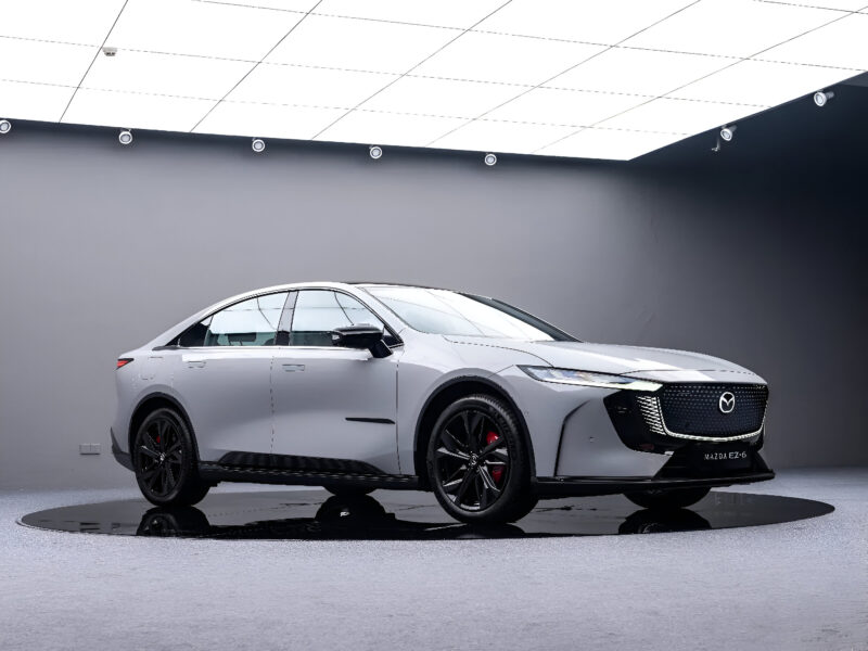 В Китае 7 июня на автосалоне в Чунцине представят Mazda EZ-6 Sports Edition