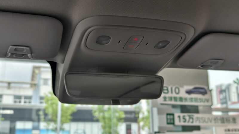 В Китае представлен электромобиль Leapmotor B10: сможет ли бюджетный автомобиль затмить премиальных конкурентов?