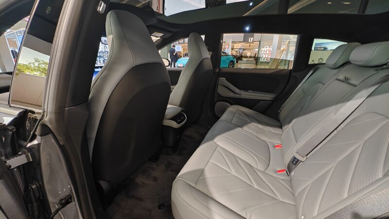 В Китае представлен обновленный автомобиль Nio ET5 Touring 2025 с более 500 улучшениями