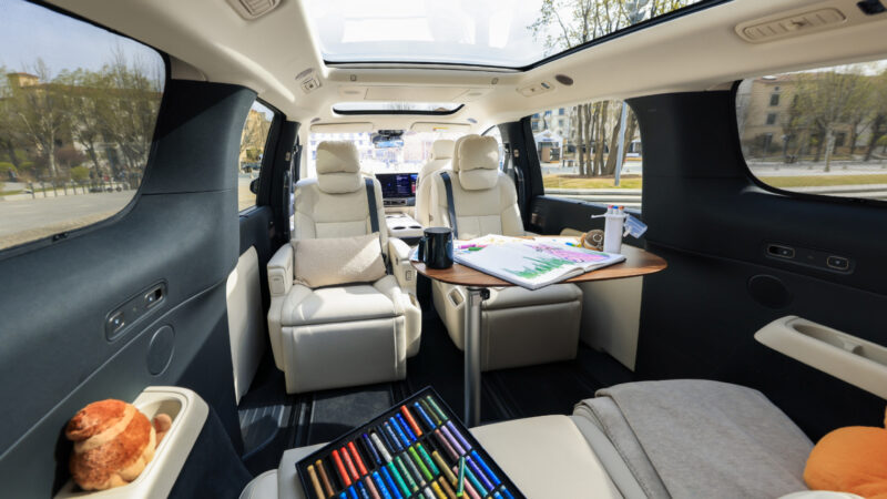 В Китае Li Auto возобновит поставки новой версии Mega MPV для исправления падения продаж