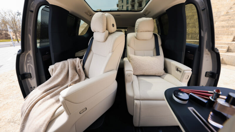 В Китае Li Auto возобновит поставки новой версии Mega MPV для исправления падения продаж