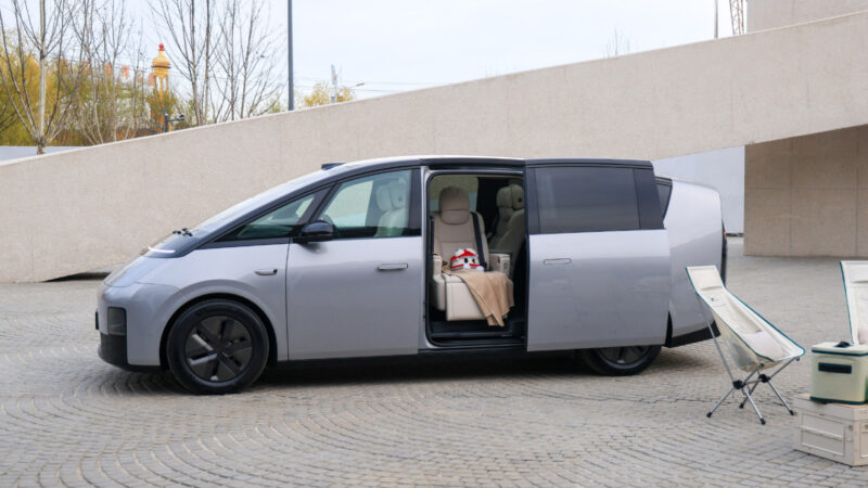 В Китае Li Auto возобновит поставки новой версии Mega MPV для исправления падения продаж