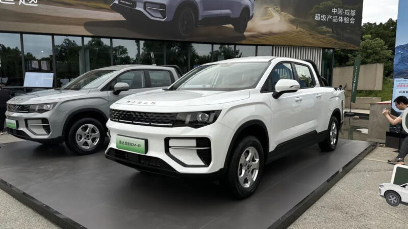 В Китае стартовали продажи пикапа Geely Radar King Kong EM-P за 19 400 долларов США