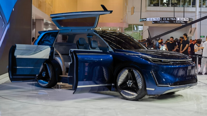 Geely Galaxy Starship 9 PHEV Crossover Spotted в Китае во время дорожных испытаний