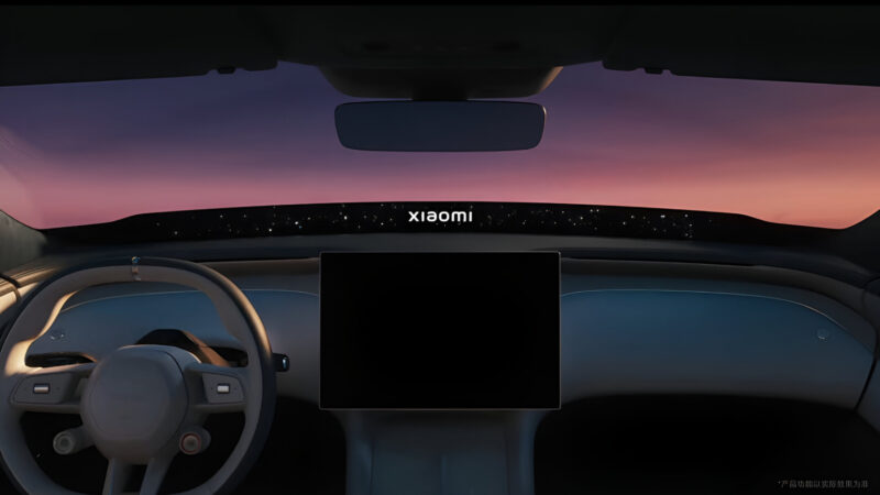 В Китае рассекречен интерьер электрического кроссовера Xiaomi YU7 с большим HUD-дисплеем