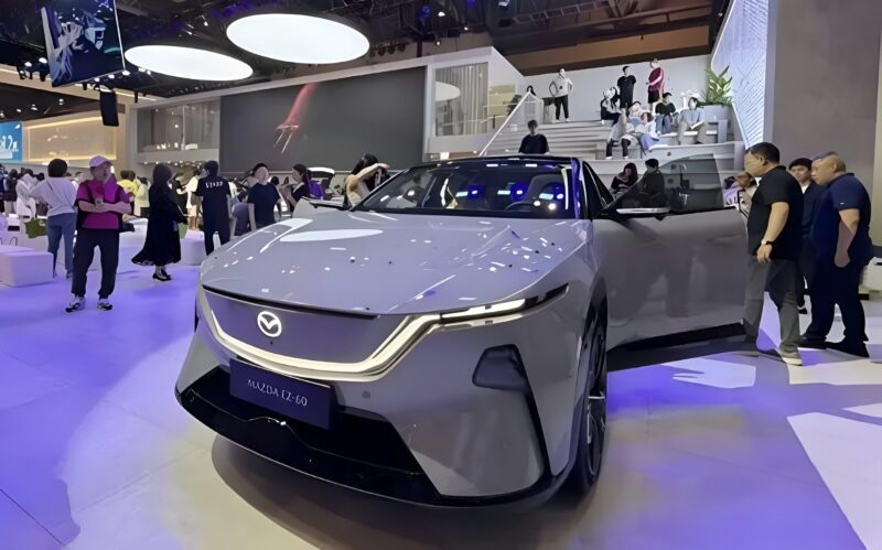 В Китае Mazda EZ-60 собрала более 26 тысяч заказов и дебютировала на выставке в Чунцине