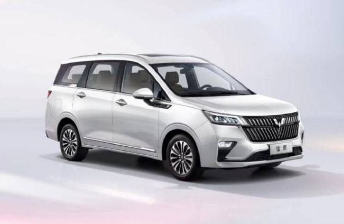 В Китае представлен MPV Wuling Xingguang 730 в версиях BEV, ICE и PHEV