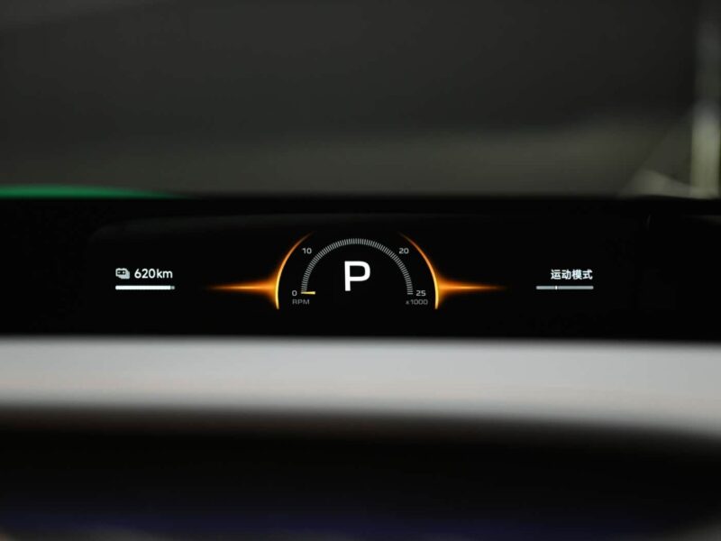В Китае запущен Xiaomi YU7 SUV по цене от 35 000 долларов США