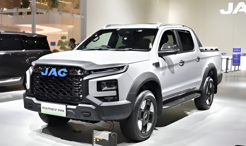 В Китае состоялась глобальная премьера австралийской версии JAC Hunter PHEV на автосалоне Greater Bay Auto Show 2025 года