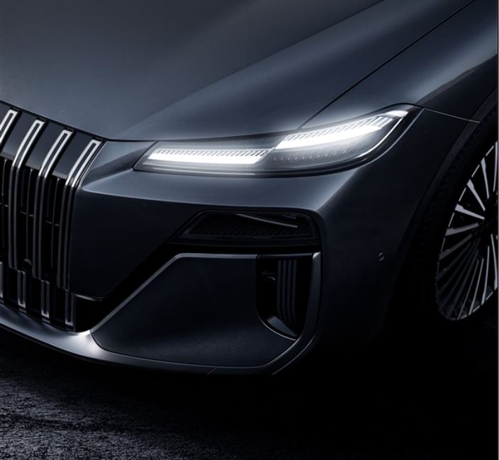 В Китае рассекретили седан Roewe M7 DMH, разработанный бывшим главой дизайна Rolls-Royce
