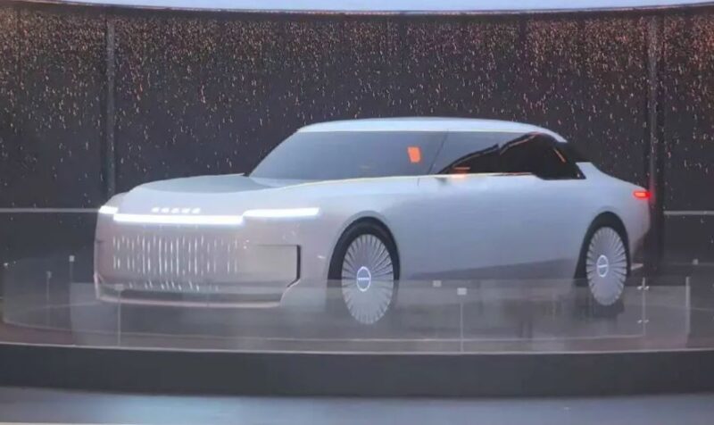В Китае рассекретили седан Roewe M7 DMH, разработанный бывшим главой дизайна Rolls-Royce