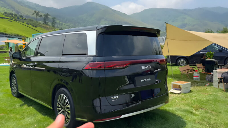 В Китае представлен минивэн BYD Xia PHEV, который пойдет за рубеж под именем M9