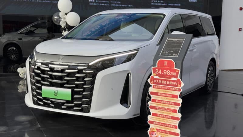 Минивэн BYD Xia продал более 10 000 единиц менее чем за месяц в Китае