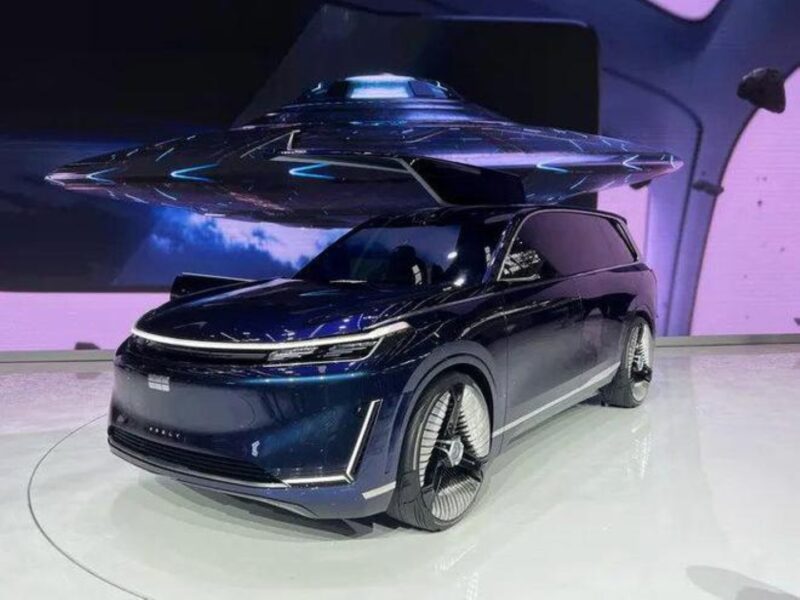 В Китае Geely Galaxy M9 объединилась с командой Инзаги, запустив гибрид 2.0 на основе ИИ с опцией на водороде