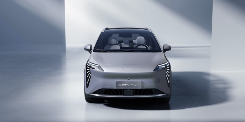 В Китае дебютирует кроссовер 2025 Aion Y Plus SUV с конкурентной ценой