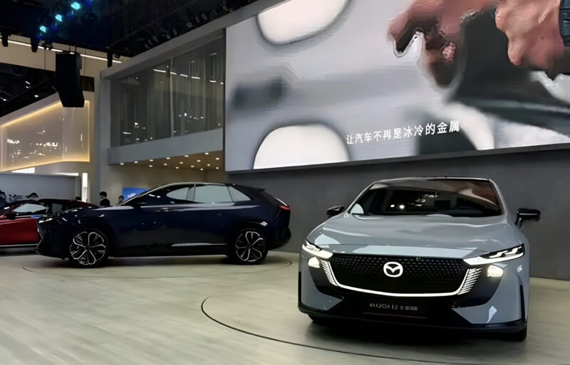 В Китае Mazda EZ-60 собрала более 26 тысяч заказов и дебютировала на выставке в Чунцине